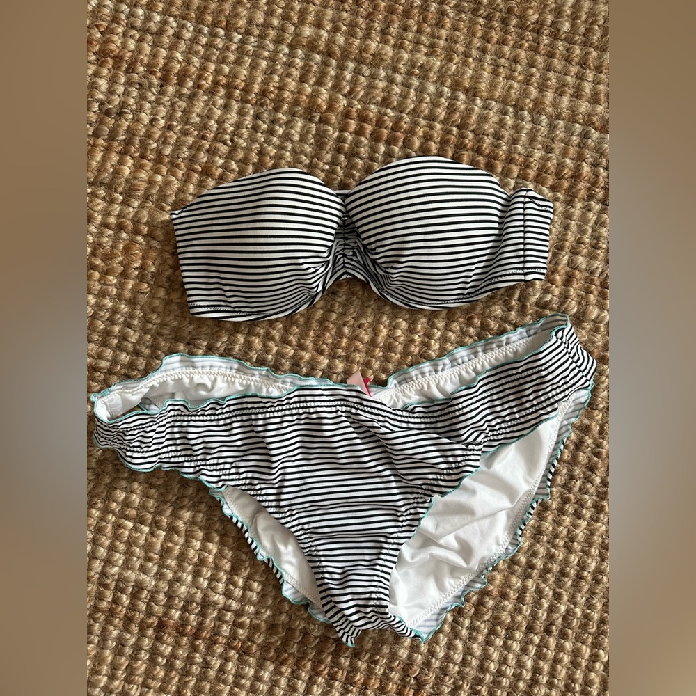 Victoria’s Secret bikini